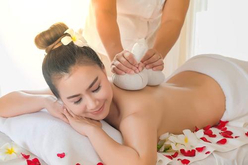 Thai Herbal Ball-90 Minutes