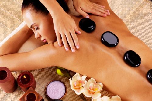 Hot Stone Massage-90 Minutes