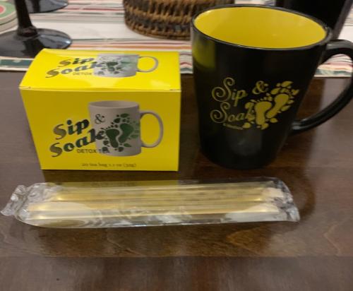 Sip Soak &amp; Meditate Foot Treatment